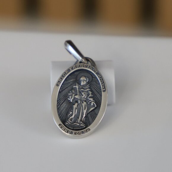David Yurman Men's Sterling Silver 26mm St Saint Francis Pendant Amulet - Picture 3 of 5